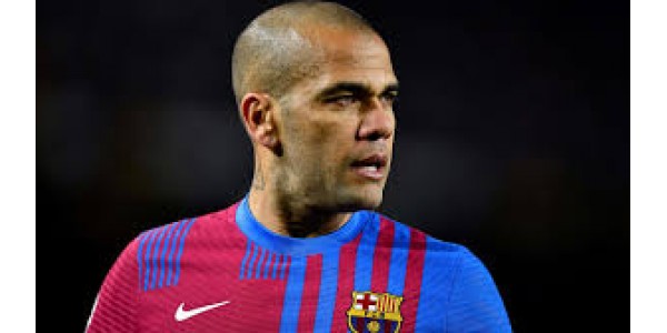 Memphis Depay bruker €1 million på å redde Dani Alves ut